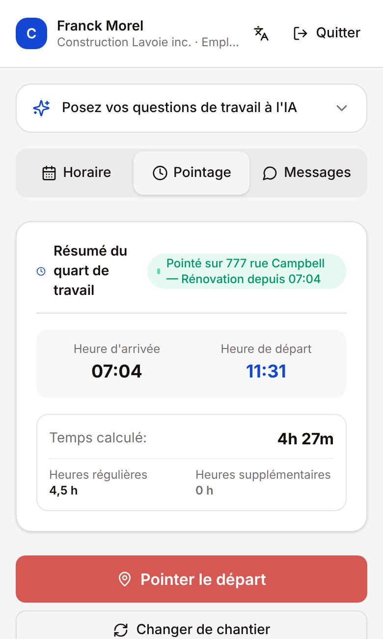 L'application terrain sur le téléphone d'un travailleur